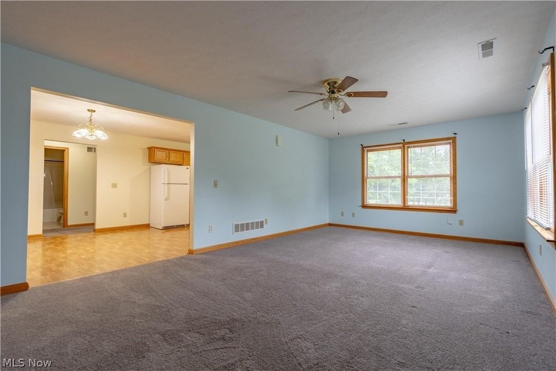 2919 Cliftmont Ave Ne - Photo 2 of 33