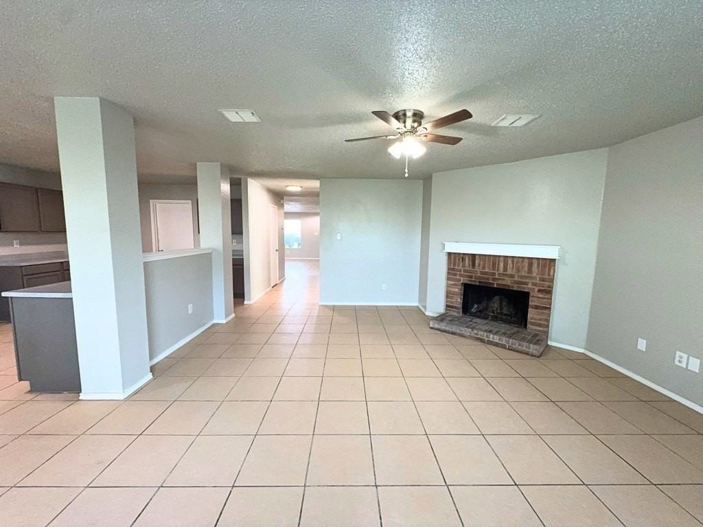 3952 Golden Horn Ln - Photo 5 of 29