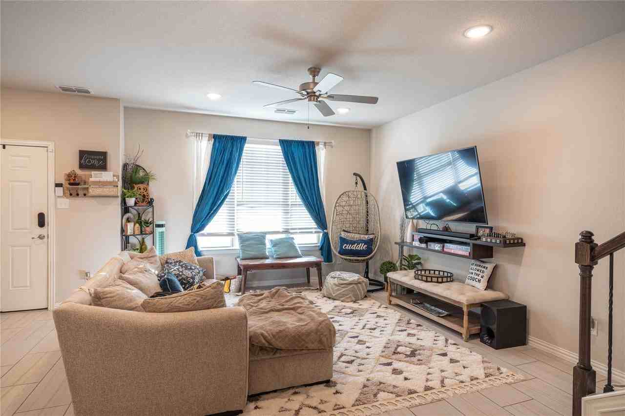 3517 Cricket Dr - Photo 5 of 16