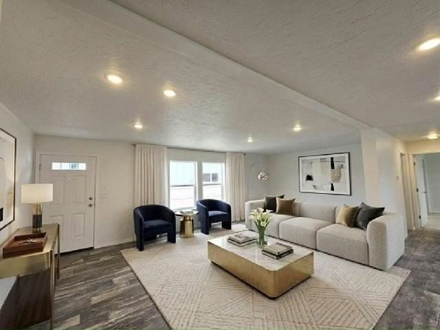 121 Yoseph St #73 - Photo 3 of 10
