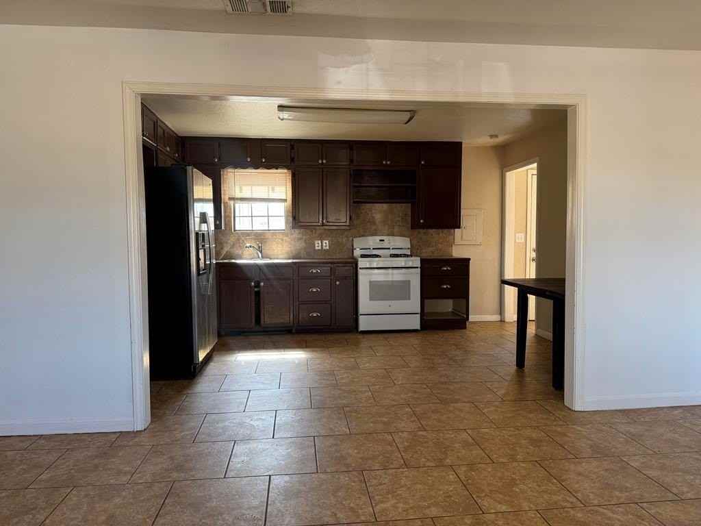 5405 Mcknight Dr - Photo 2 of 13