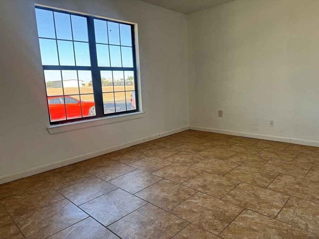 5405 Mcknight Dr - Photo 5 of 13