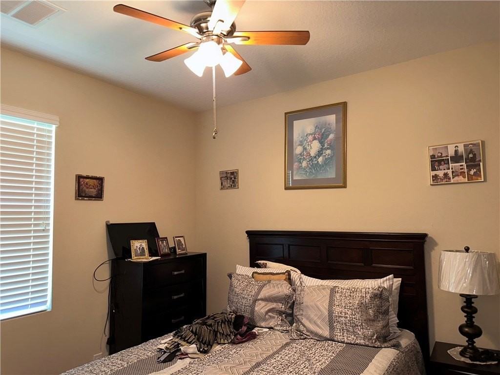 4667 Ashley Lake Cir - Photo 5 of 14