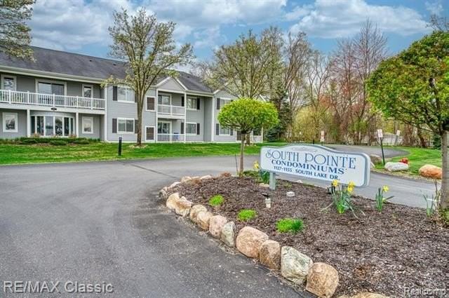 1155 S Lake Dr #57 - Photo 2 of 20