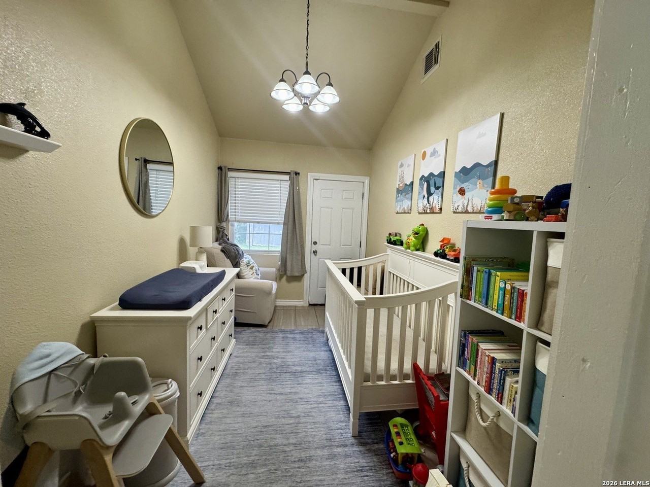 210 Haggin St - Photo 4 of 9