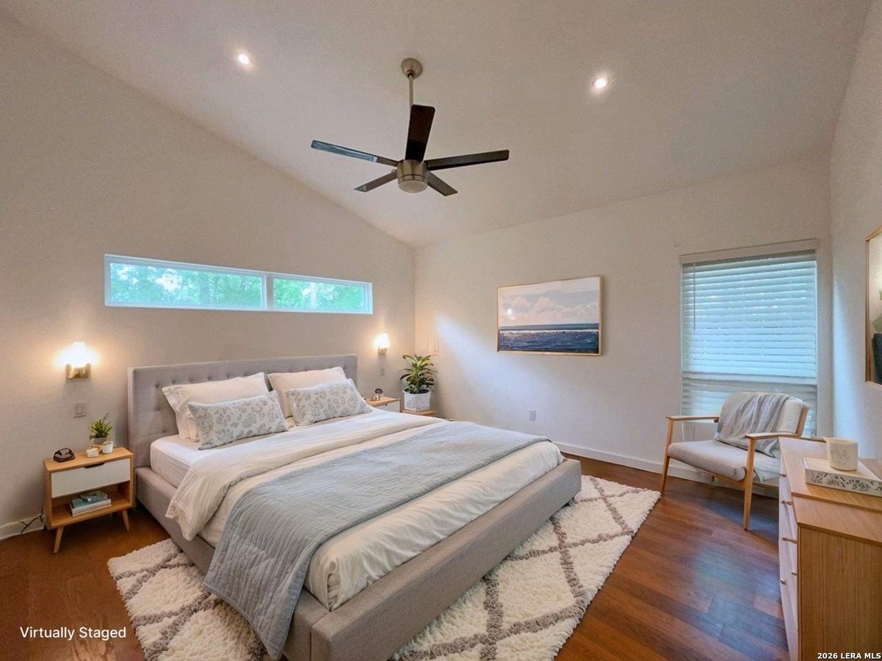 840 Potomac - Photo 4 of 33