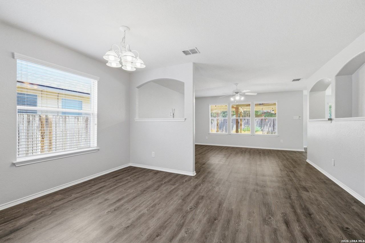 11102 Dewberry Fld - Photo 3 of 30