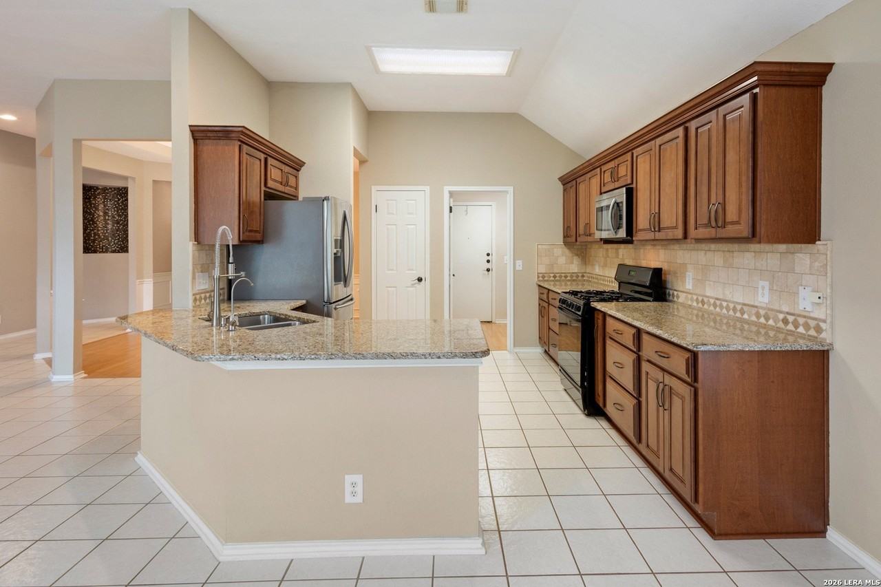 3027 Sable Xing - Photo 4 of 22