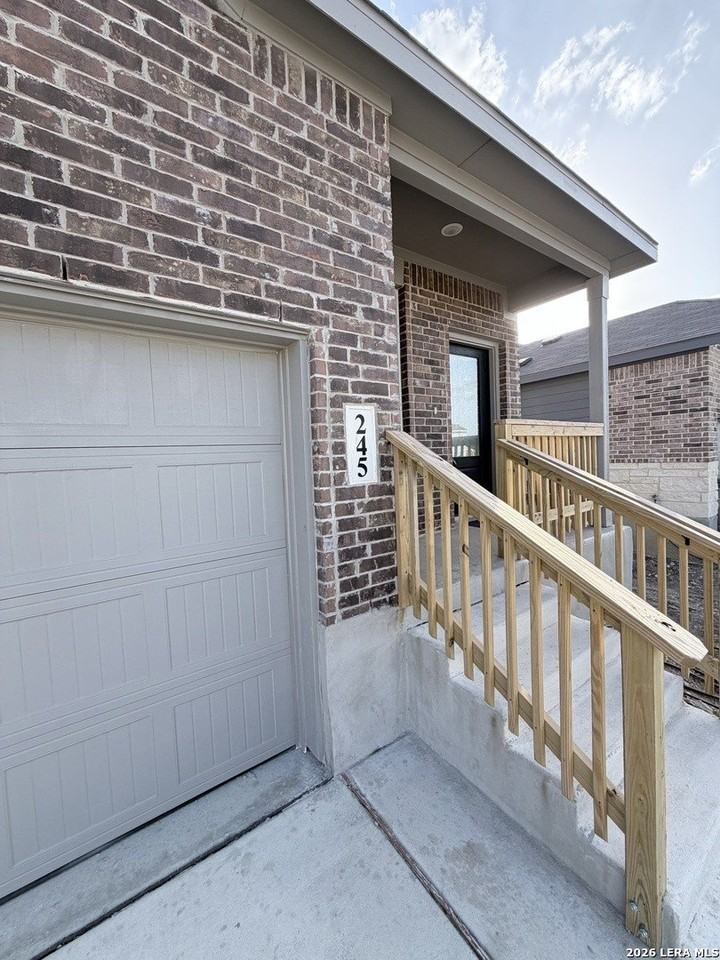 245 Inyo St - Photo 2 of 40