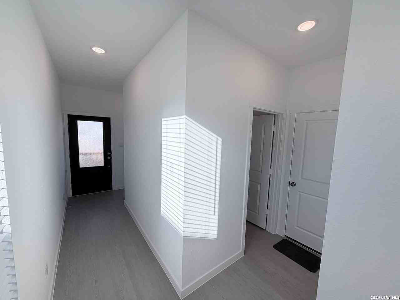 245 Inyo St - Photo 5 of 40