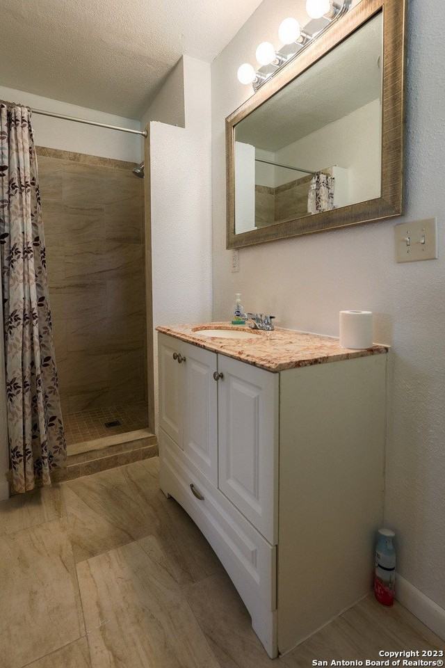 5434 Plumtree Dr - Photo 7 of 21