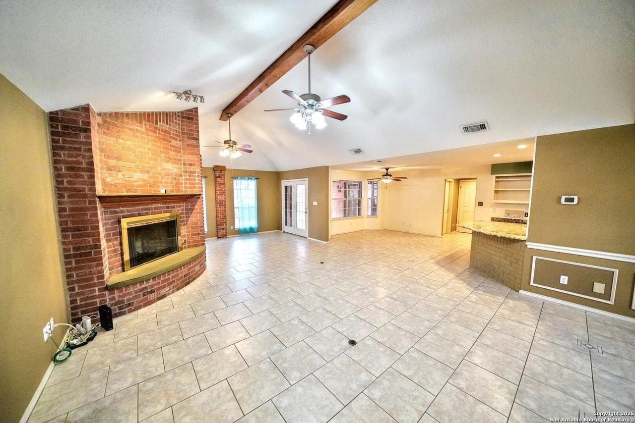 1508 Mount Laurel - Photo 6 of 50