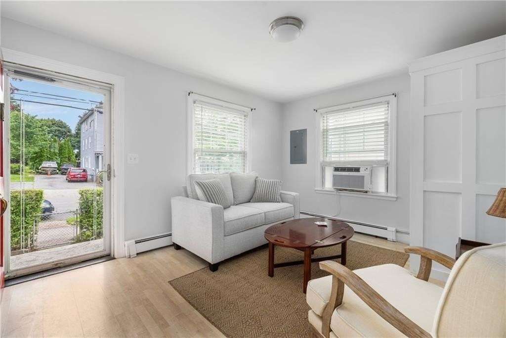 121 Bay View Ave #1 - Photo 4 of 20