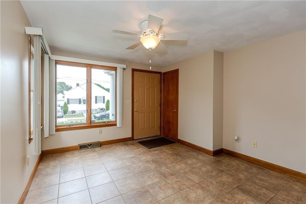 53 Hazael St - Photo 3 of 20