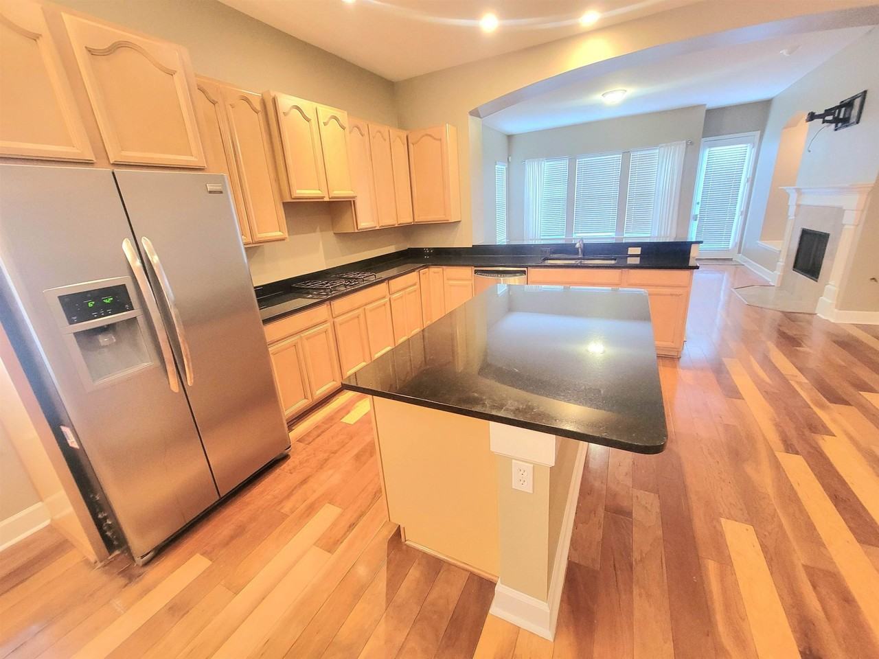 2482 Goldenrod Way - Photo 7 of 39