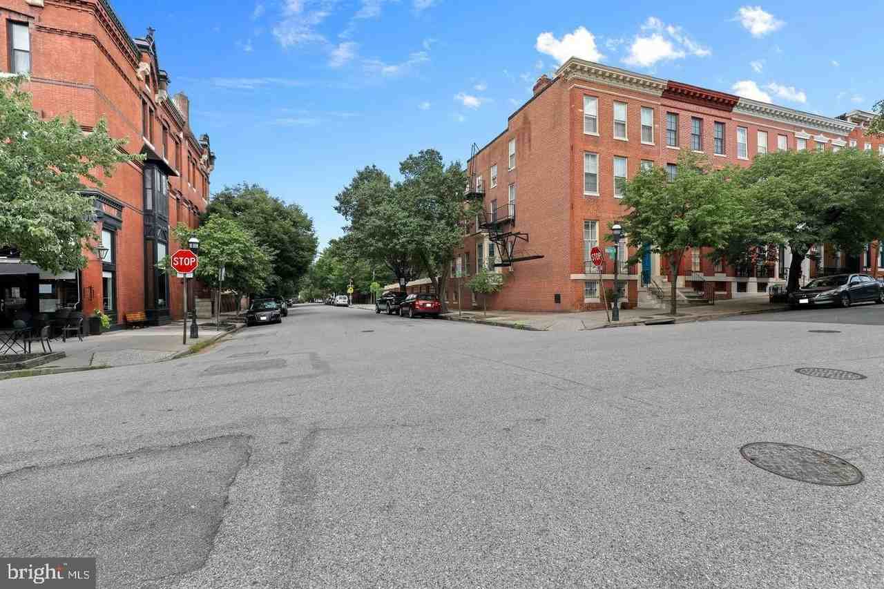 1435 Bolton St - Photo 3 of 31