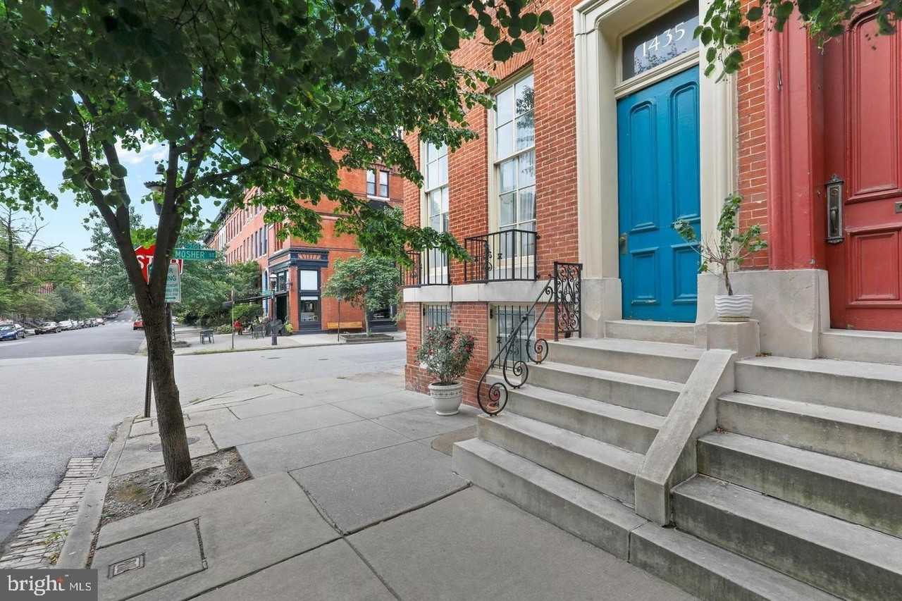 1435 Bolton St - Photo 4 of 31