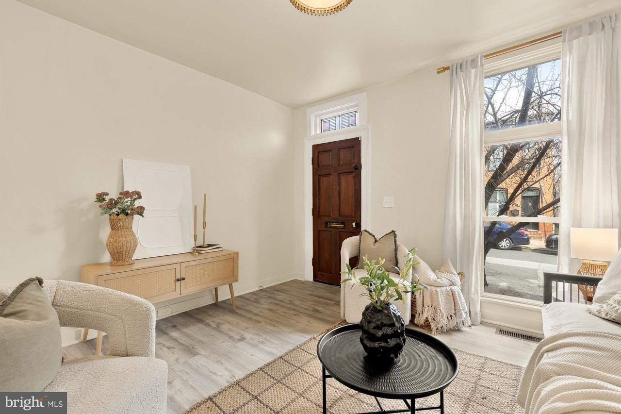 1452 Battery Ave - Photo 4 of 27