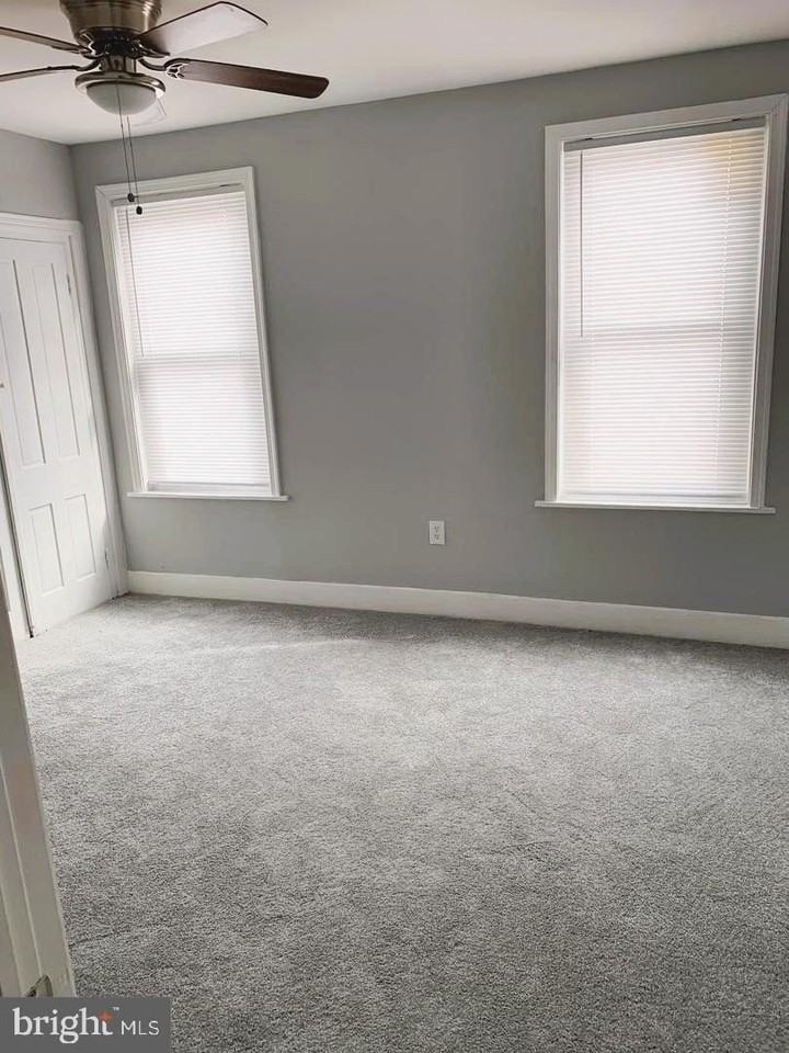 1314 S Myrtlewood St - Photo 7 of 10