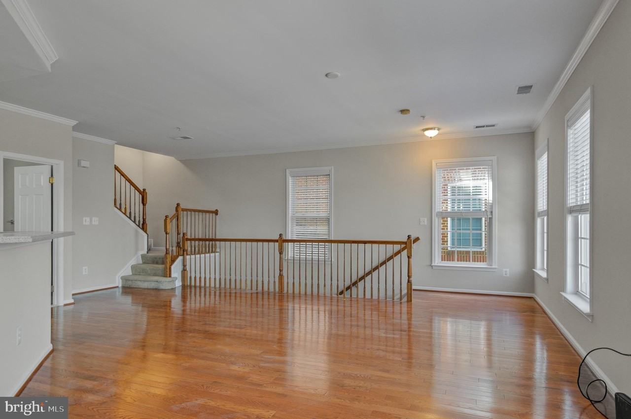 4619 Hummingbird Ln - Photo 7 of 33