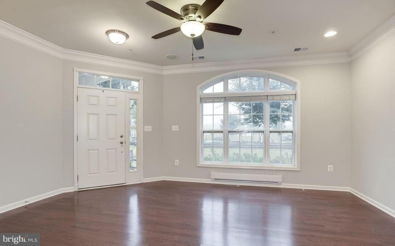43017 Clarks Mill Ter - Photo 4 of 21