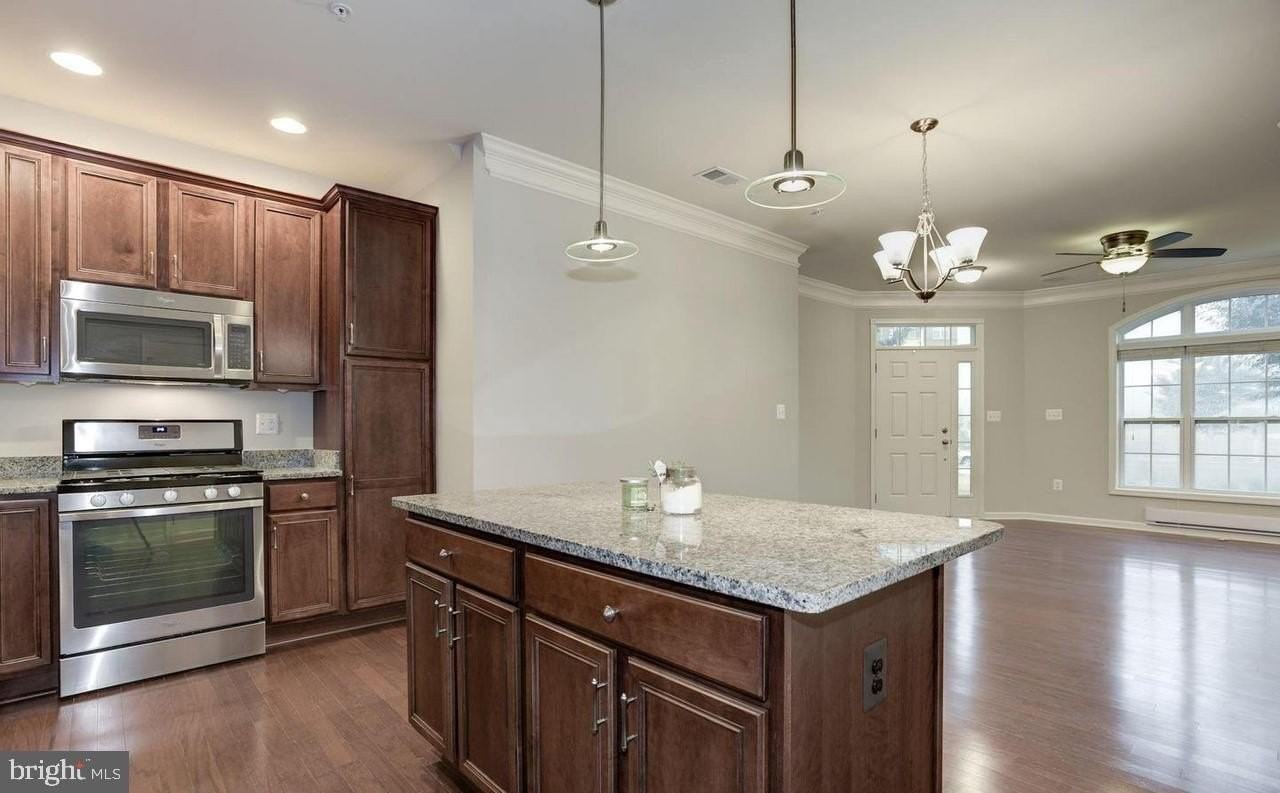 43017 Clarks Mill Ter - Photo 5 of 21