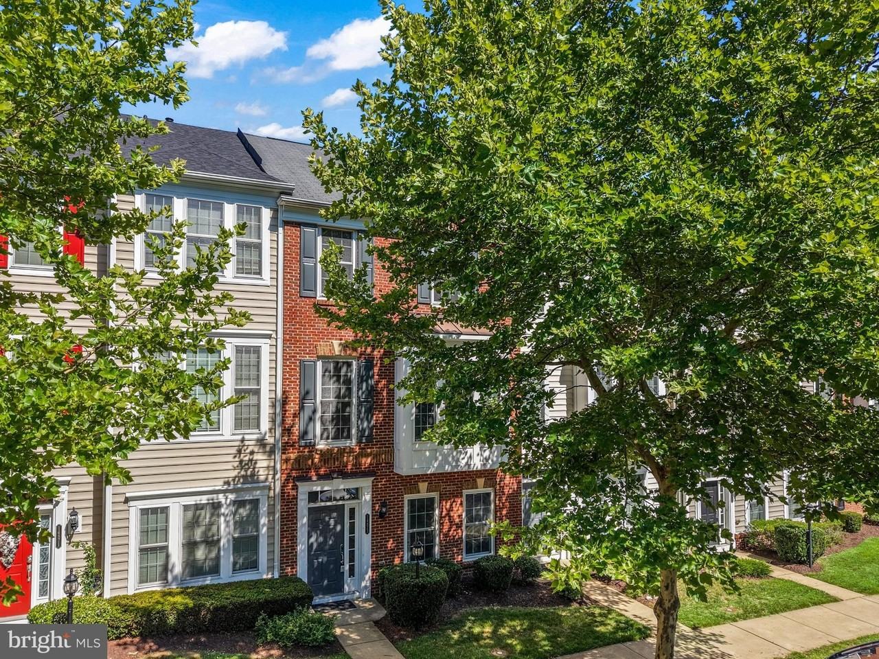 14873 Potomac Branch Dr - Photo 4 of 34