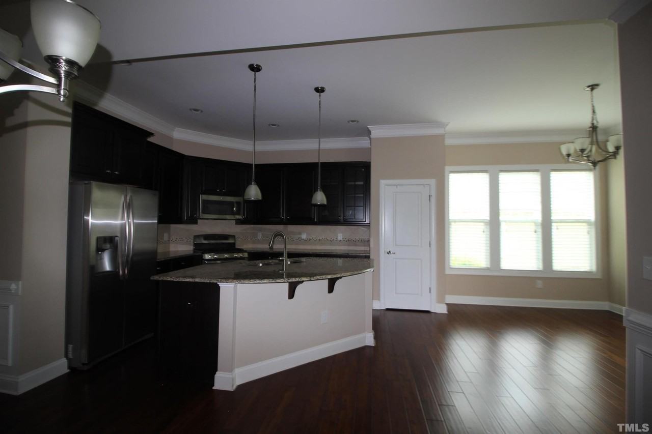 1605 Hemby Ridge Ln - Photo 6 of 23