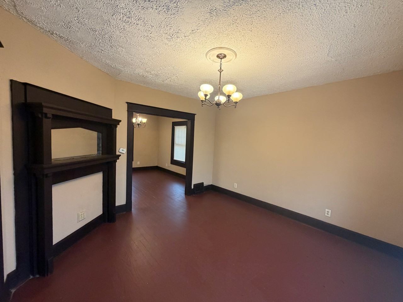 1820 Clarendon Ave #1 - Photo 3 of 35