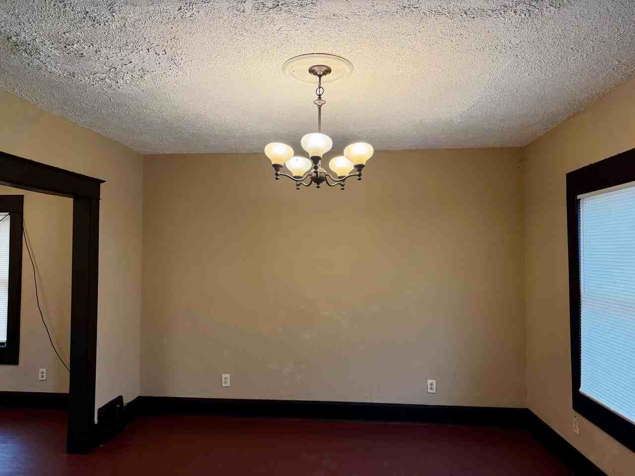 1820 Clarendon Ave #1 - Photo 6 of 35