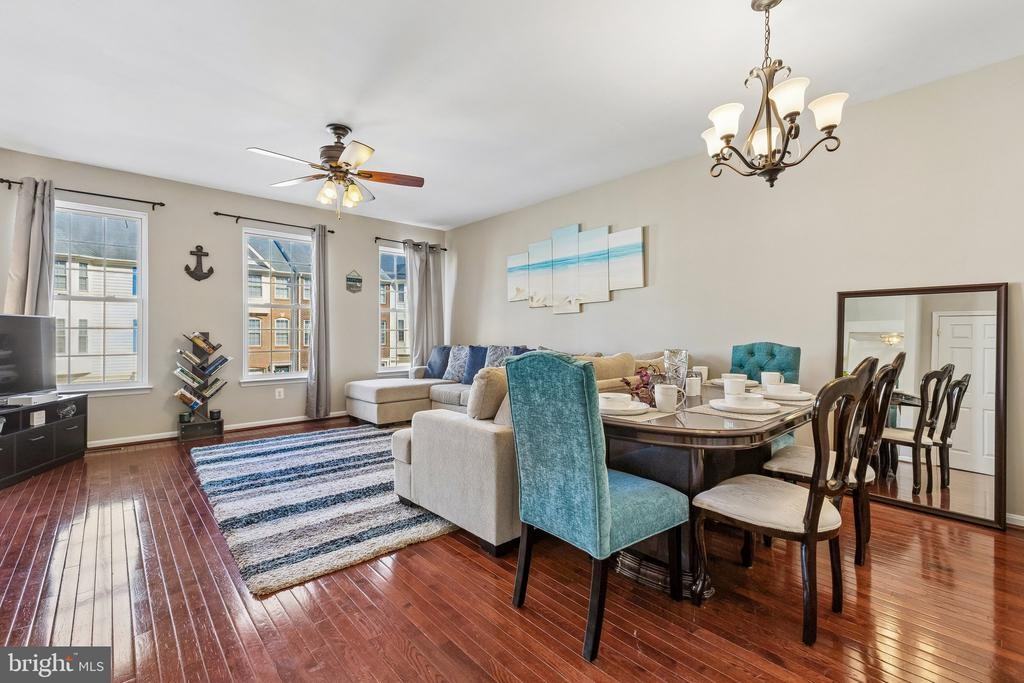 12047 Kemps Landing Cir - Photo 7 of 22
