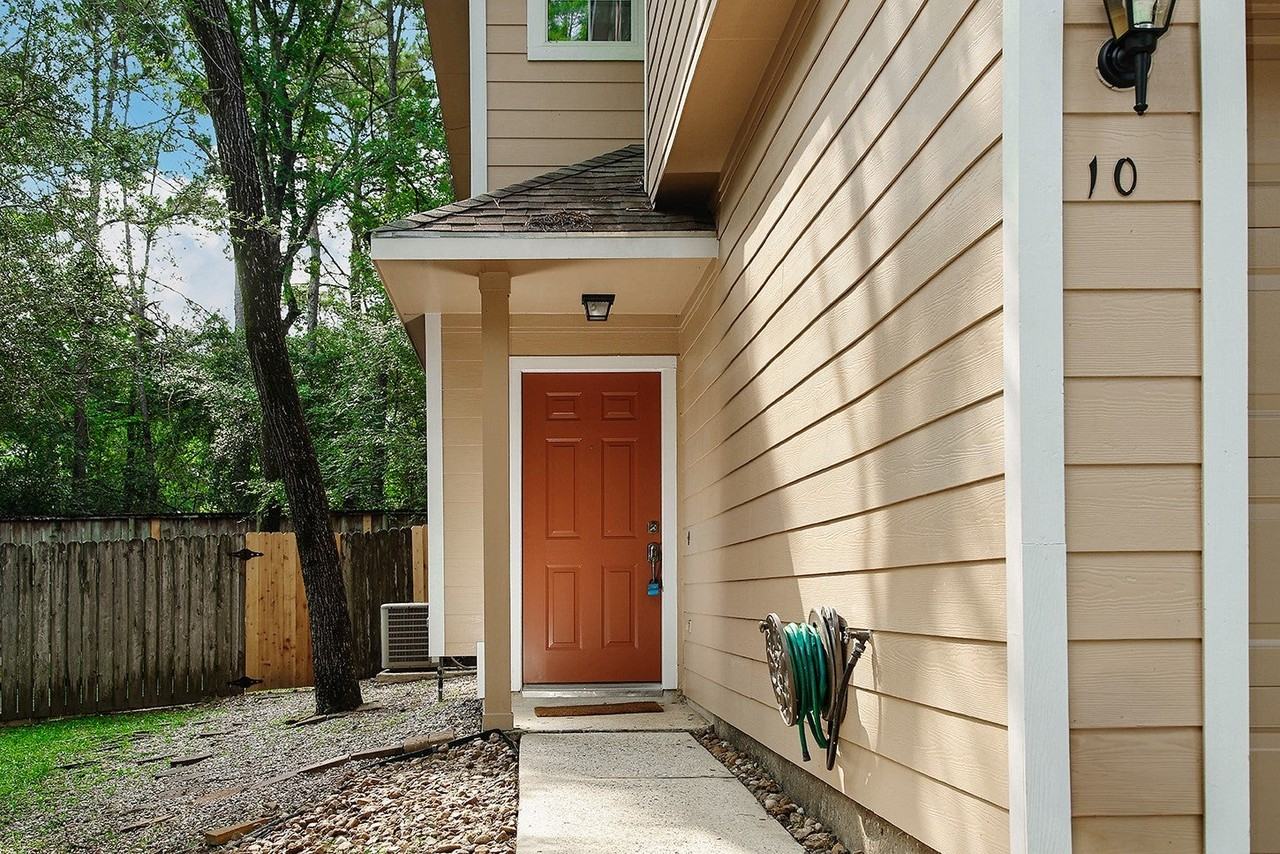 10 Peachridge Pl - Photo 2 of 26