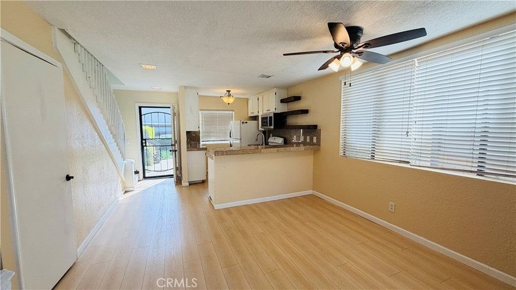 12750 Centralia St - Photo 7 of 11