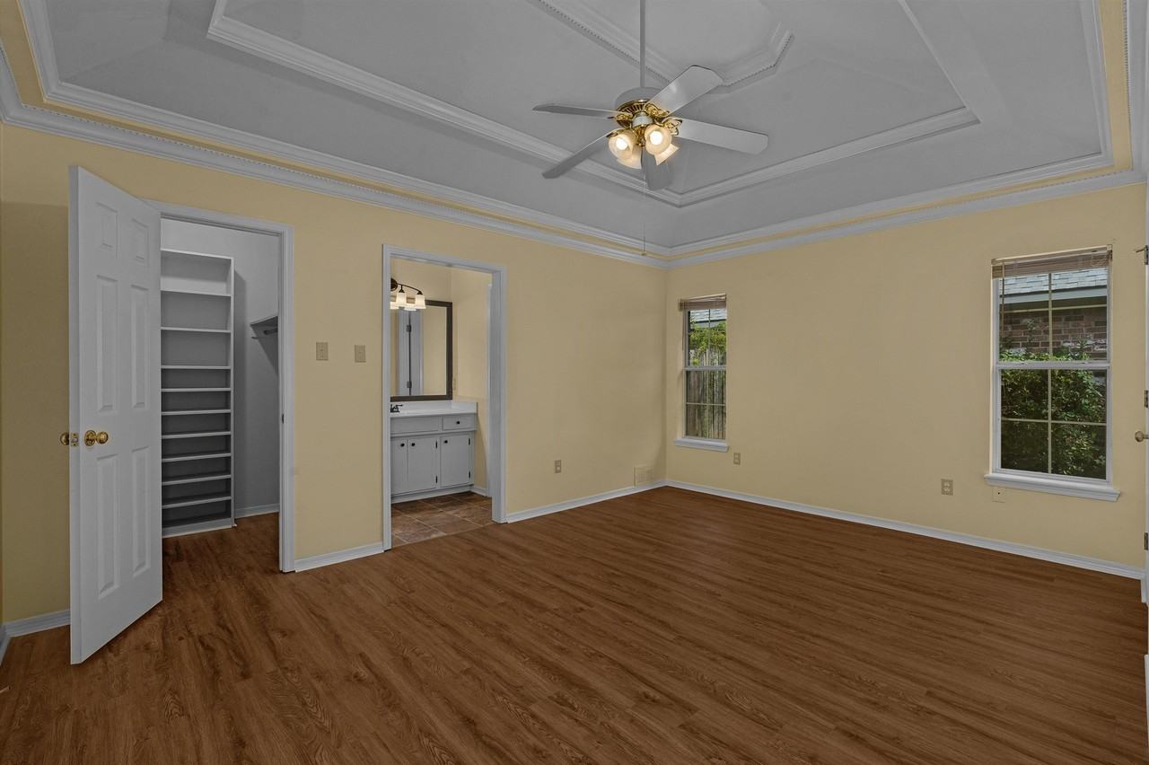 4912 General Polk Dr #1 - Photo 5 of 22