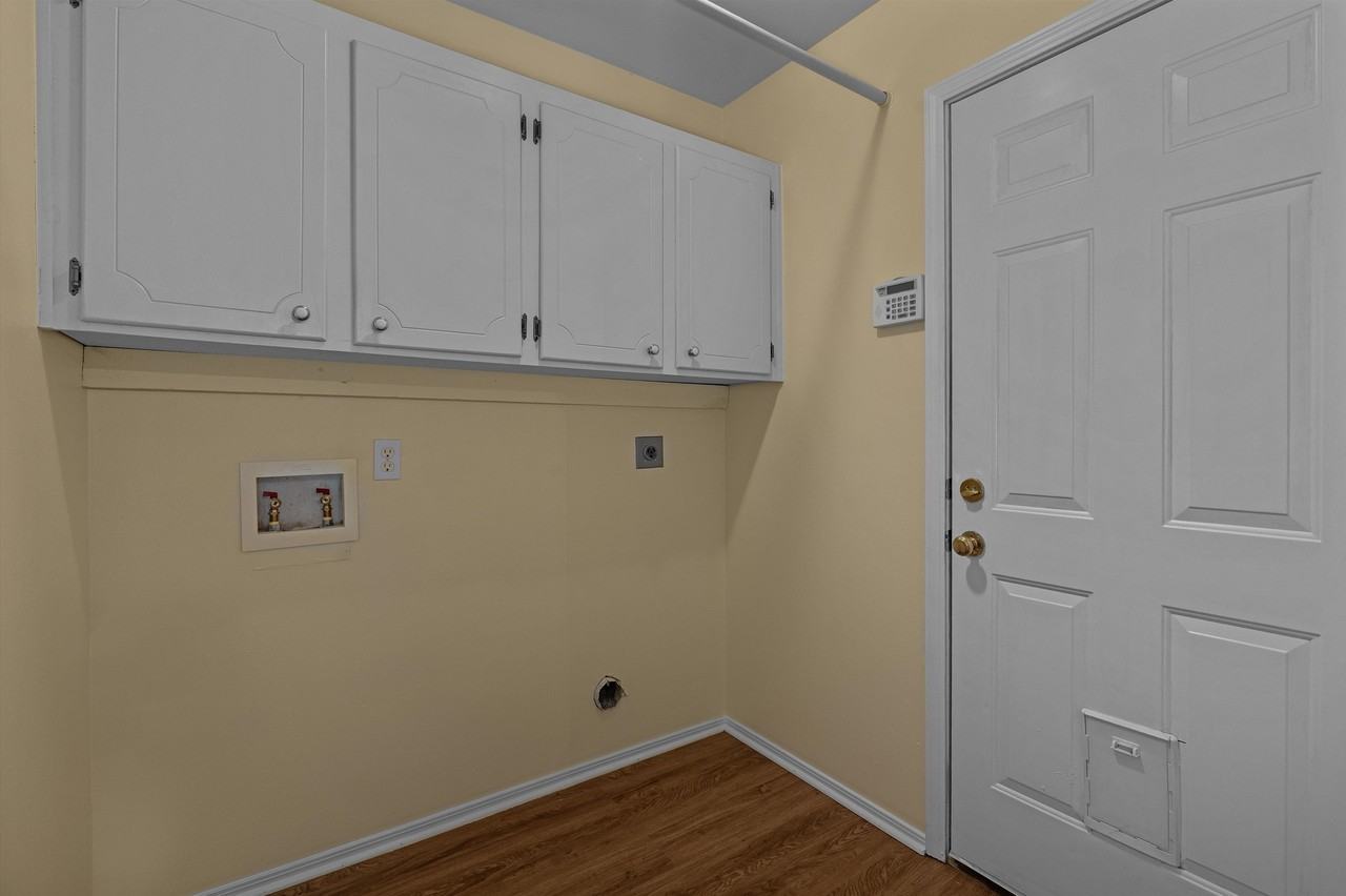 4912 General Polk Dr #1 - Photo 7 of 22