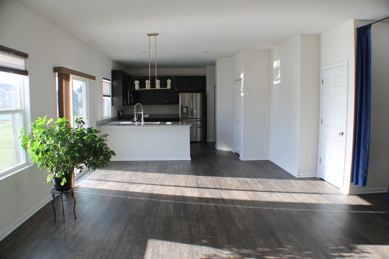 3759 Saint James Ct #1 - Photo 4 of 23