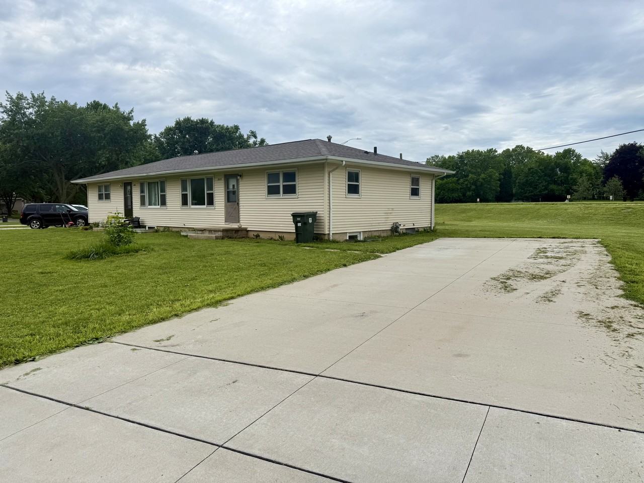 3213 Panther Lane - Photo 2 of 14
