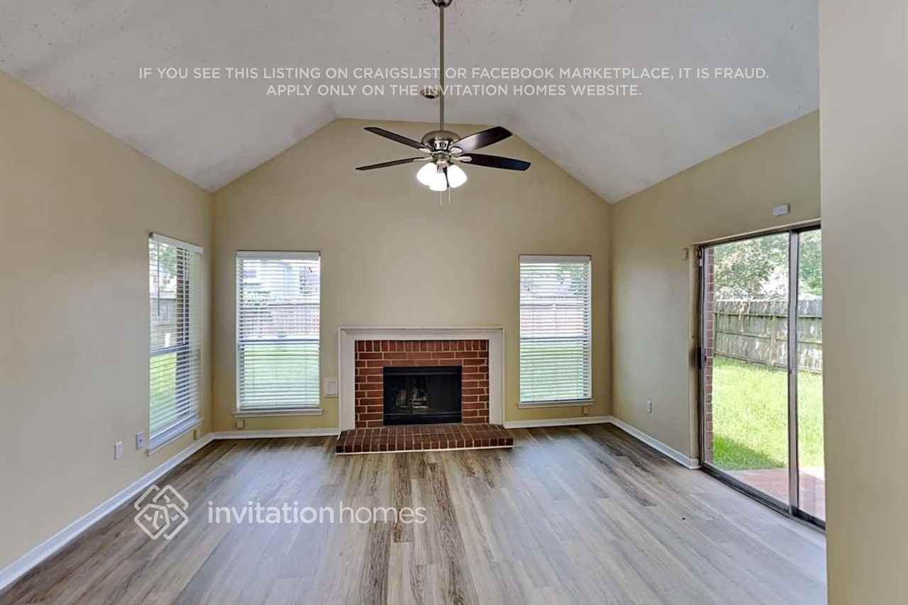 14423 Sun Harbor Dr - Photo 6 of 19