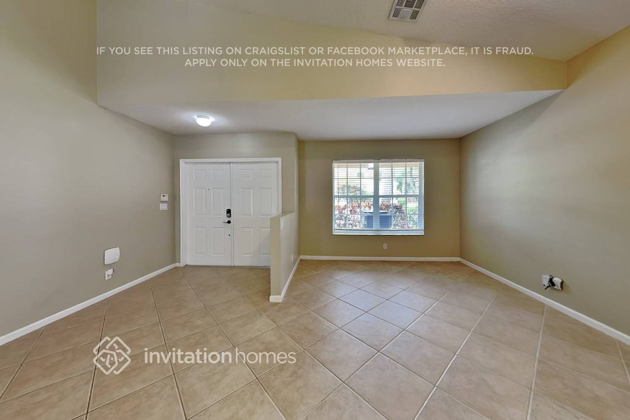 10302 Old Winston Ct - Photo 3 of 18