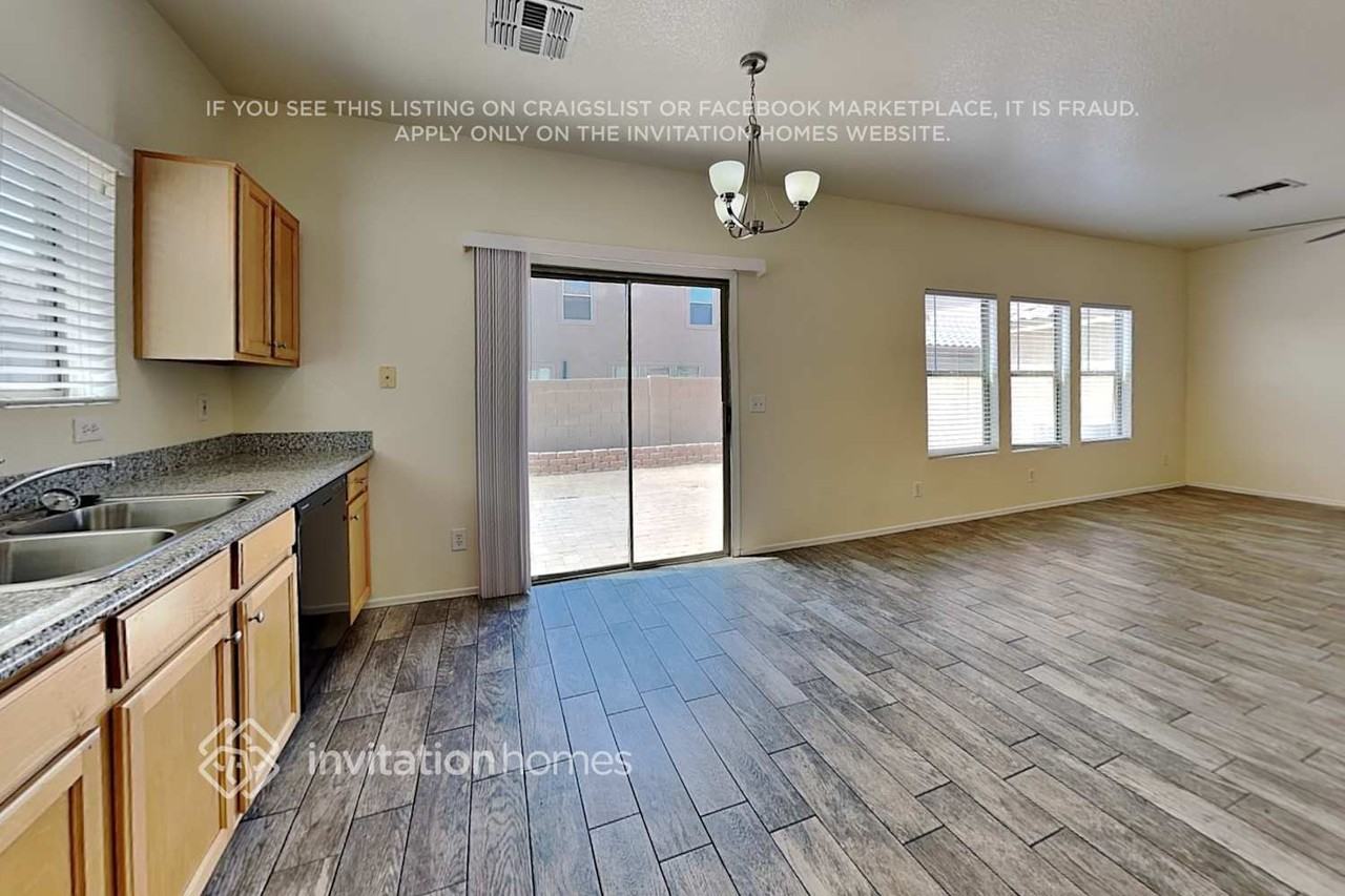 3454 S Bowman Rd - Photo 7 of 19