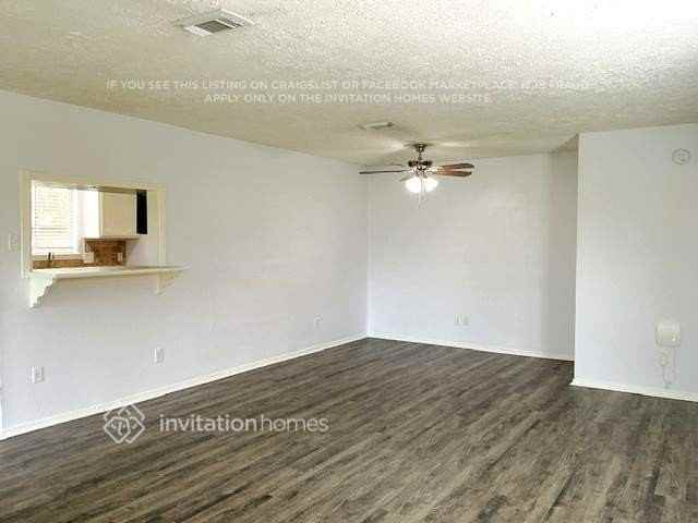 2835 Pilgrims Point Dr - Photo 3 of 12