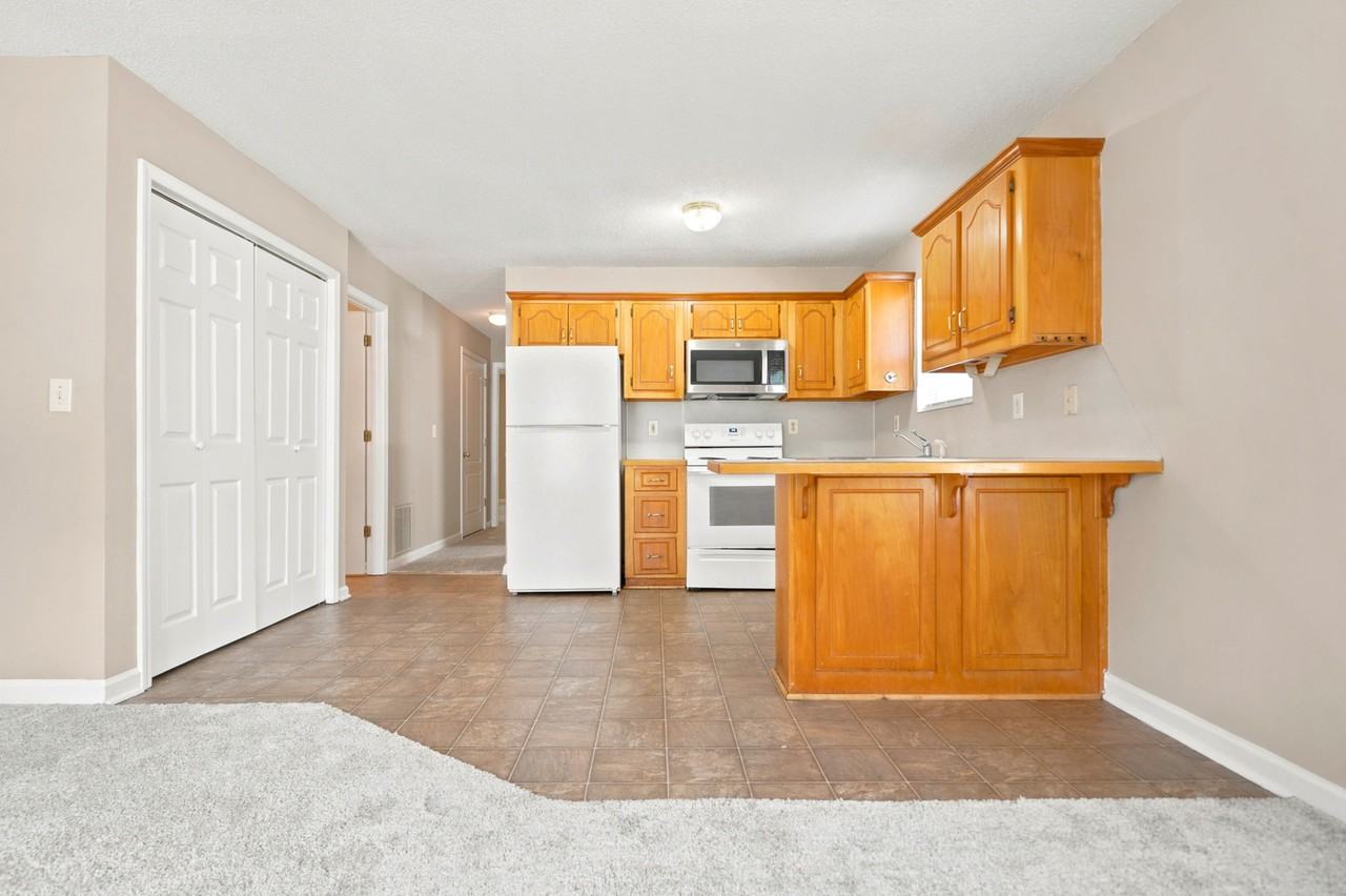 86 Hanna Dr #B - Photo 4 of 27
