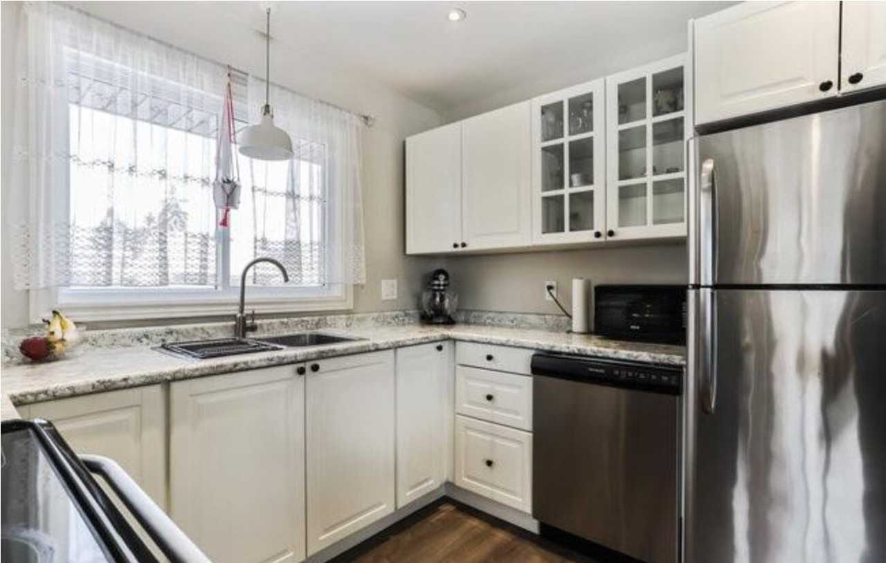 105 Harold Ave - Photo 5 of 18