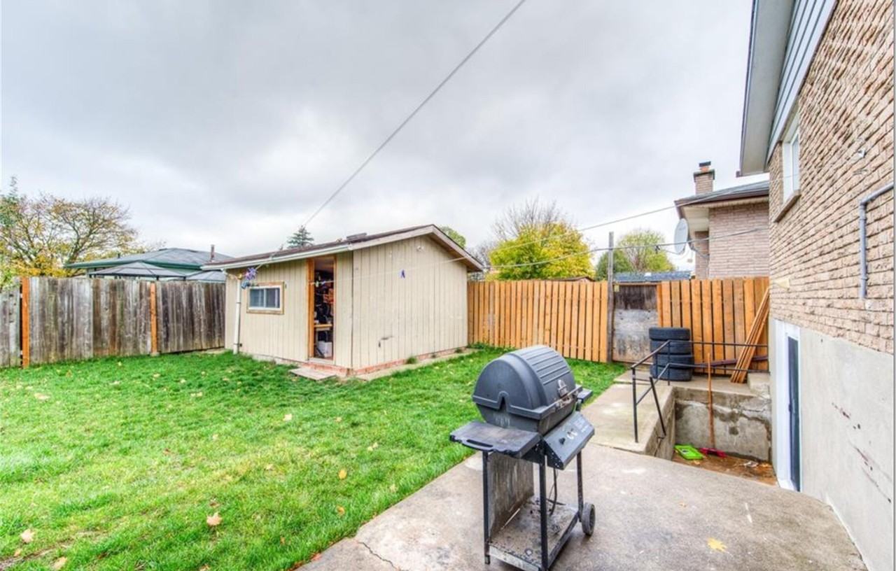 118 Mercer Rd - Photo 3 of 16