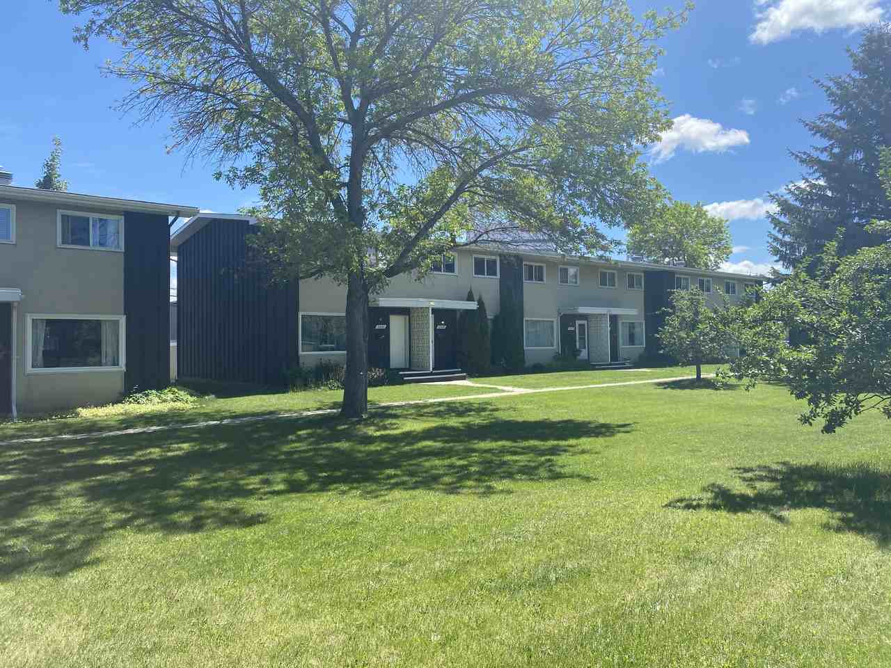 10435 58 Ave Nw - Photo 2 of 50
