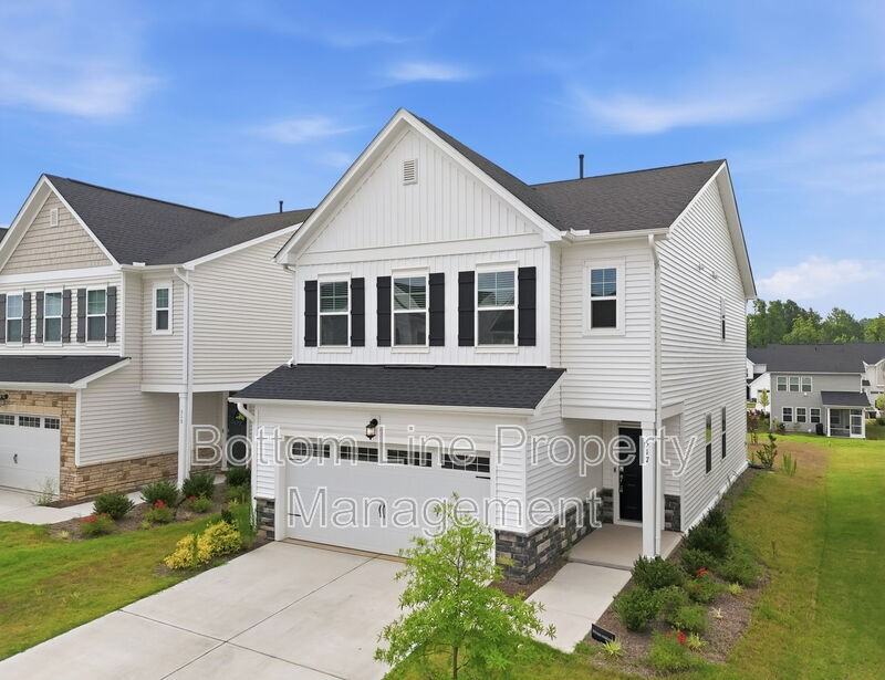 517 Hanover Shore Ln - Photo 4 of 50