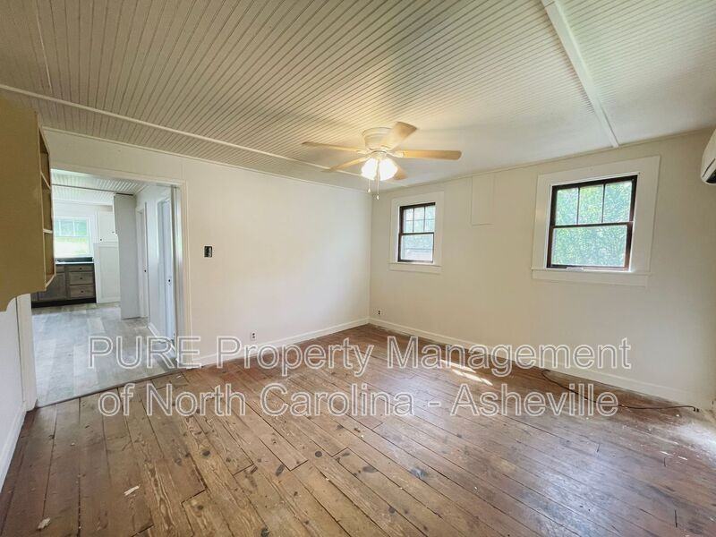 164 Spring St - Photo 2 of 14