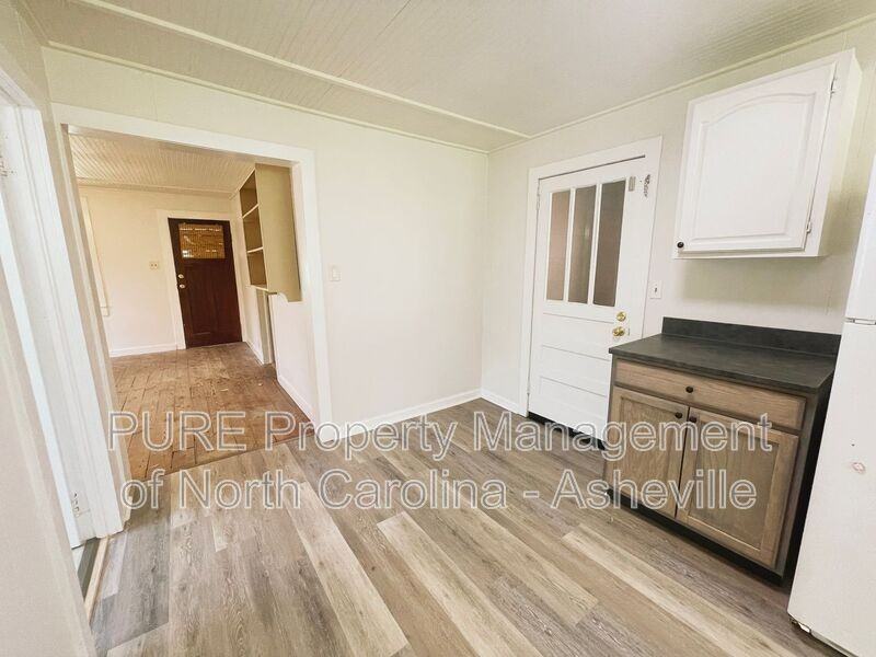164 Spring St - Photo 6 of 14