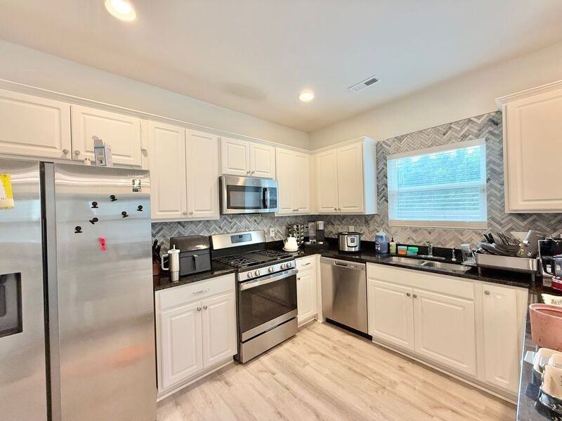 5244 Calhoun Pl - Photo 4 of 22