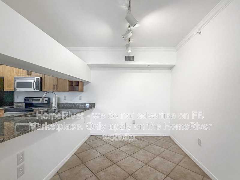 6426 Emerald Dunes Dr #306 - Photo 7 of 19